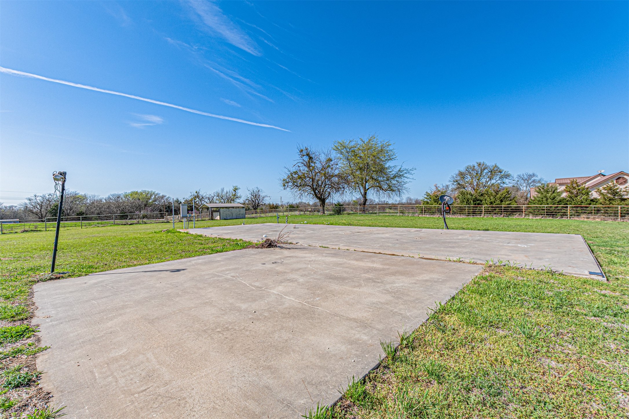 2721 Fm 2649 Lone Oak TX 75453