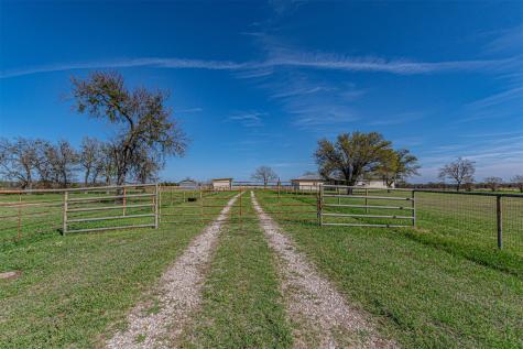 2721 Fm 2649 Lone Oak TX 75453