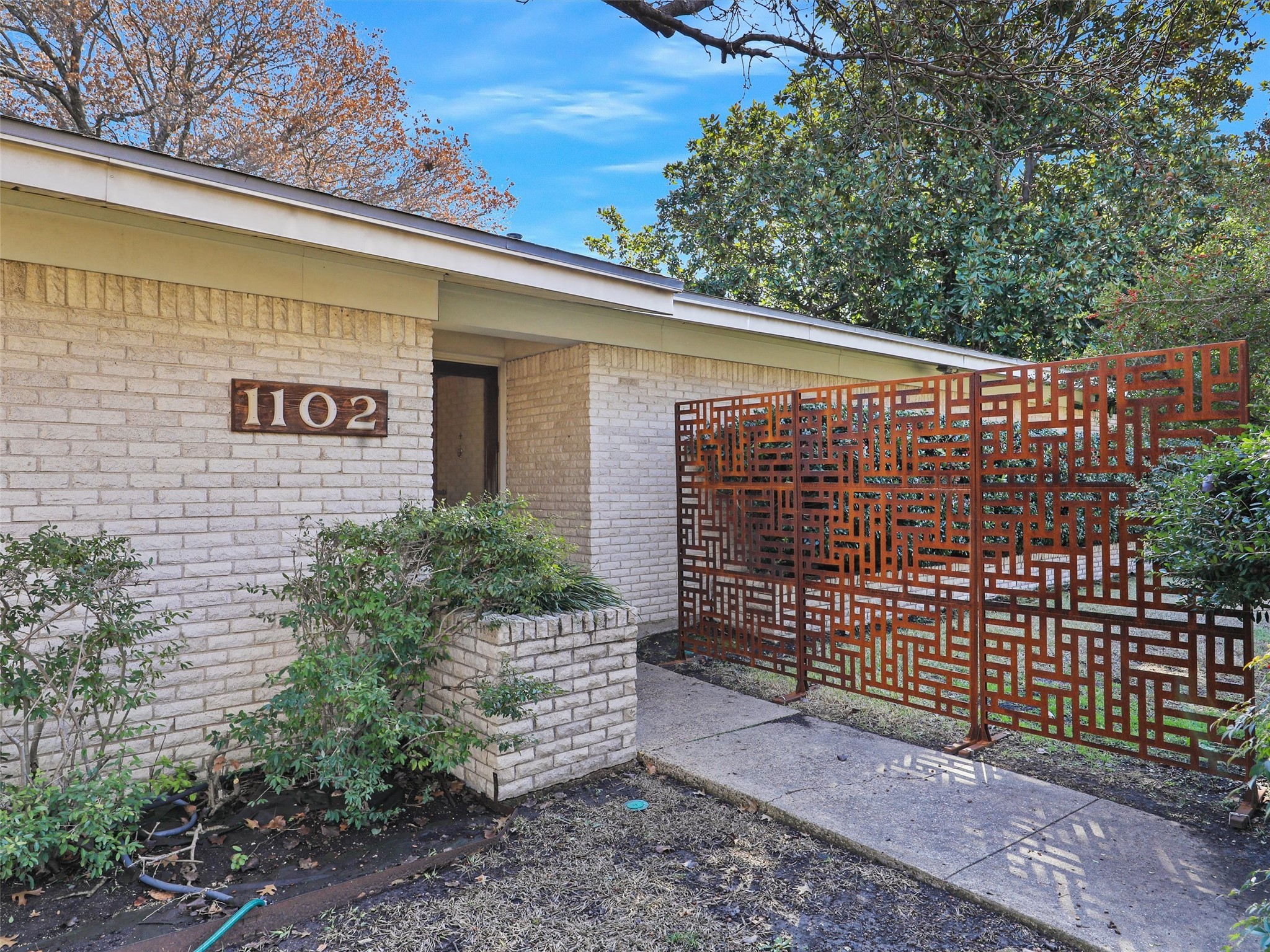 1102 N Graves Street Mckinney TX 75069