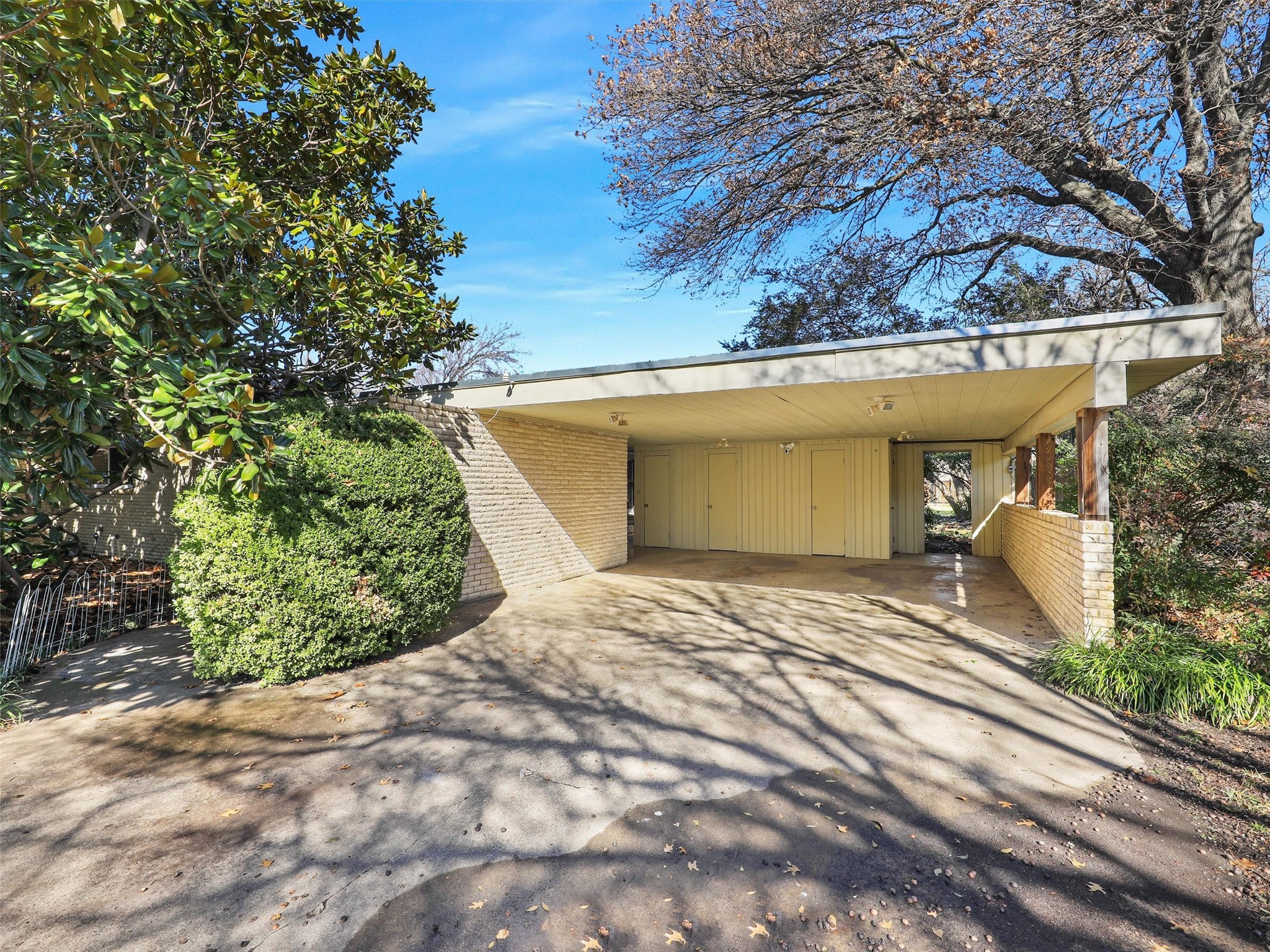 1102 N Graves Street Mckinney TX 75069