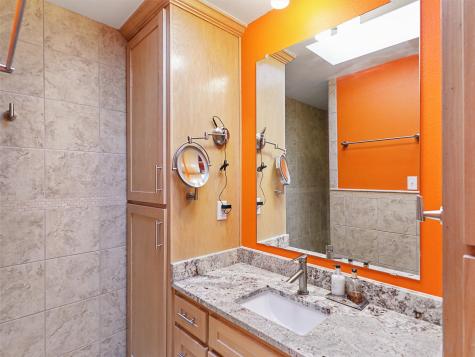 1102 N Graves Street Mckinney TX 75069