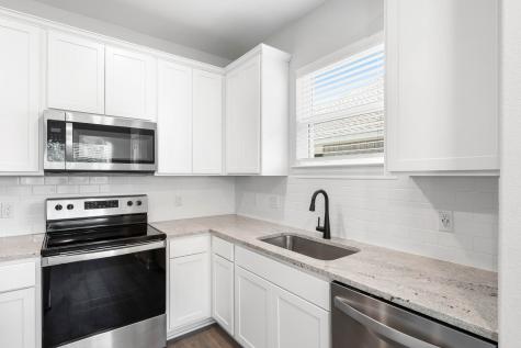 1004 Cypress Avenue Hutchins TX 75141
