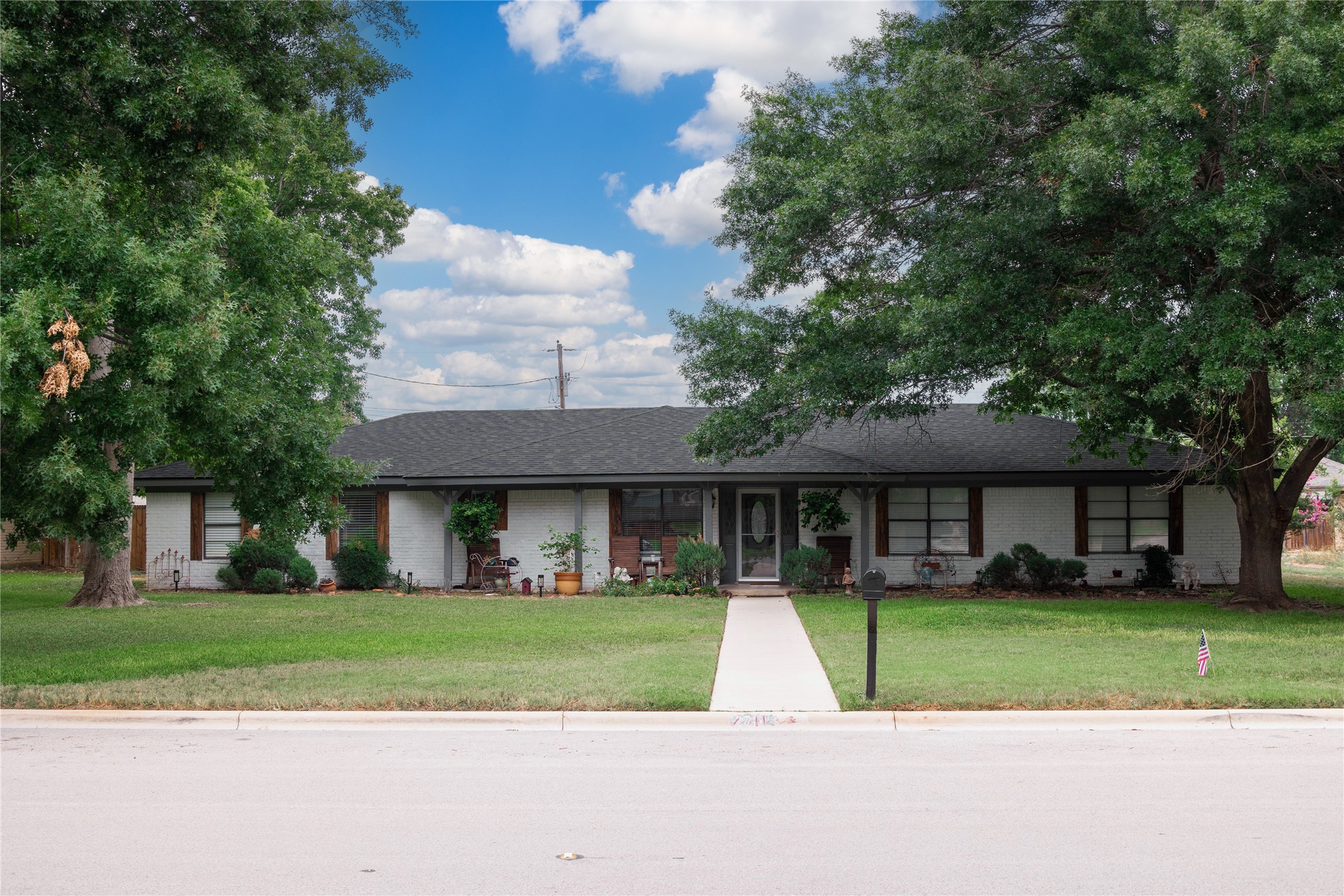 2711 Good Shepherd Drive Brownwood TX 76801