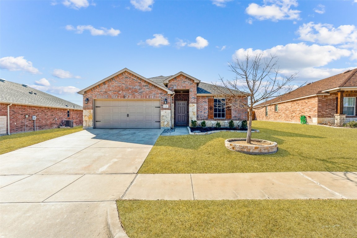 1249 Boxwood Lane Burleson TX 76028