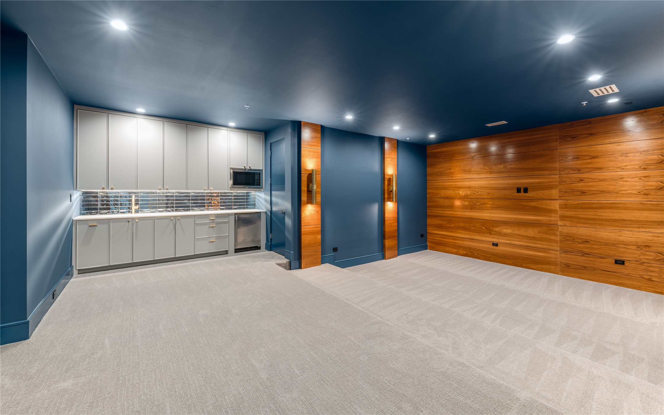 10010 Strait Lane Dallas TX 75229