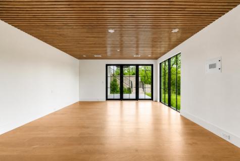 10010 Strait Lane Dallas TX 75229