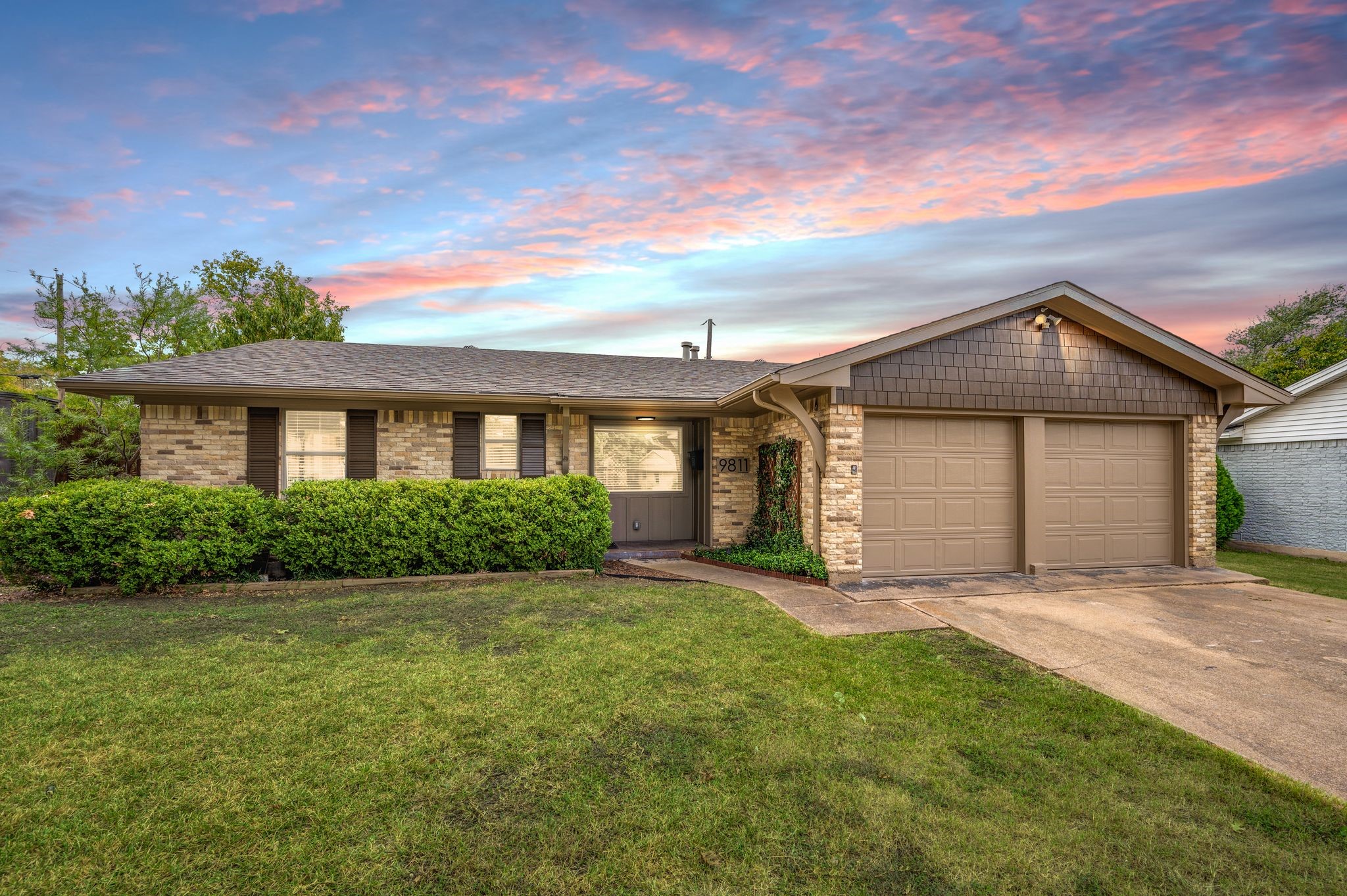 9811 Kingsman Drive Dallas TX 75228