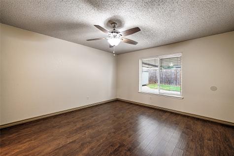 3000 Timothy Lane Euless TX 76039