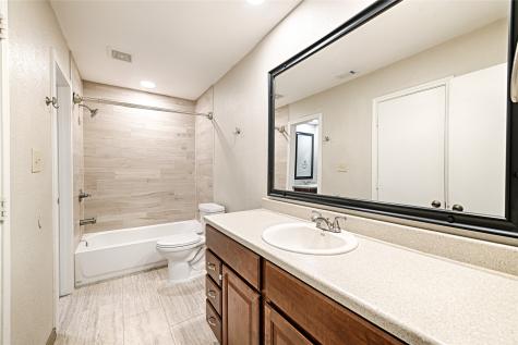 3000 Timothy Lane Euless TX 76039