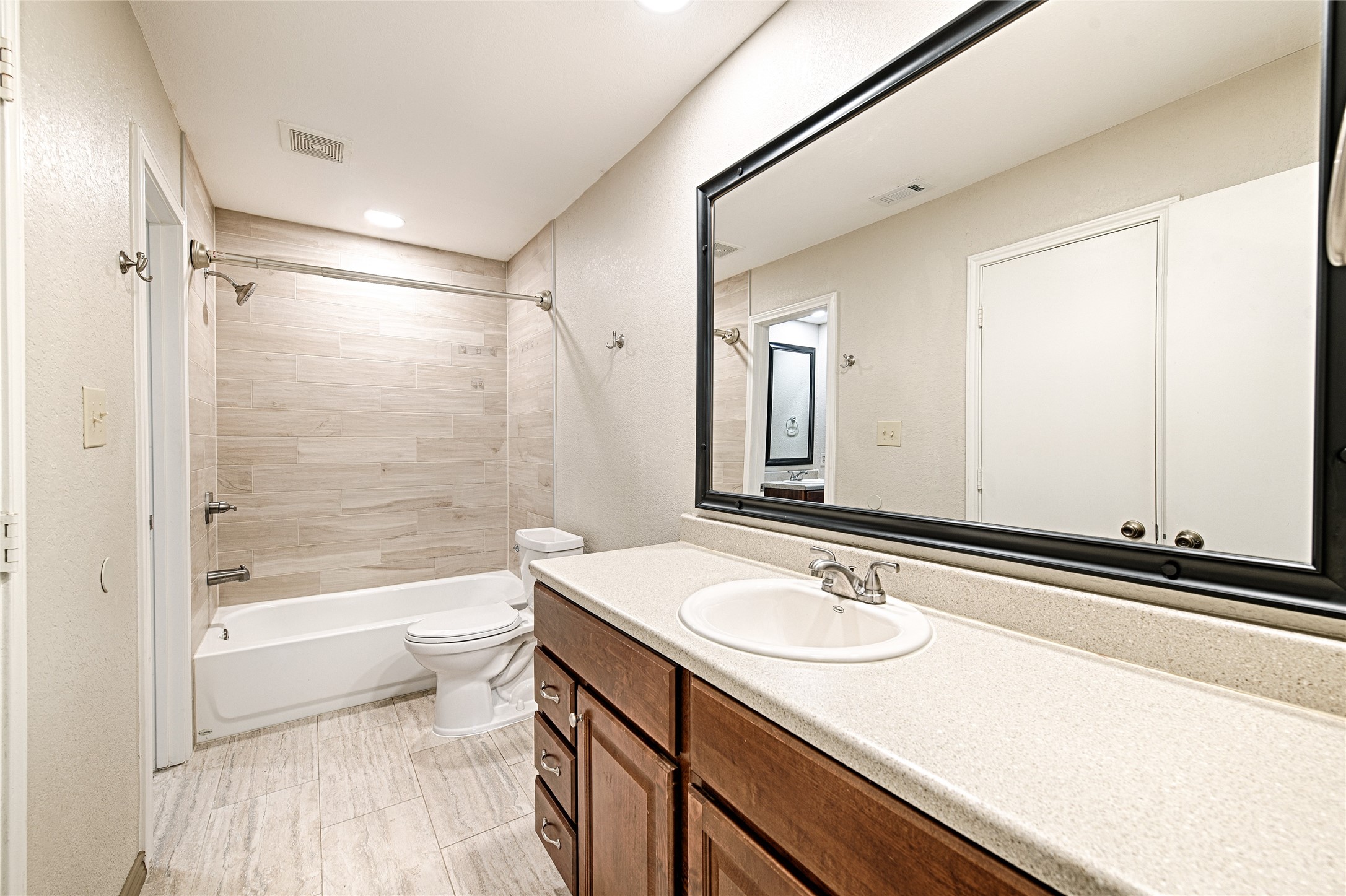 3000 Timothy Lane Euless TX 76039