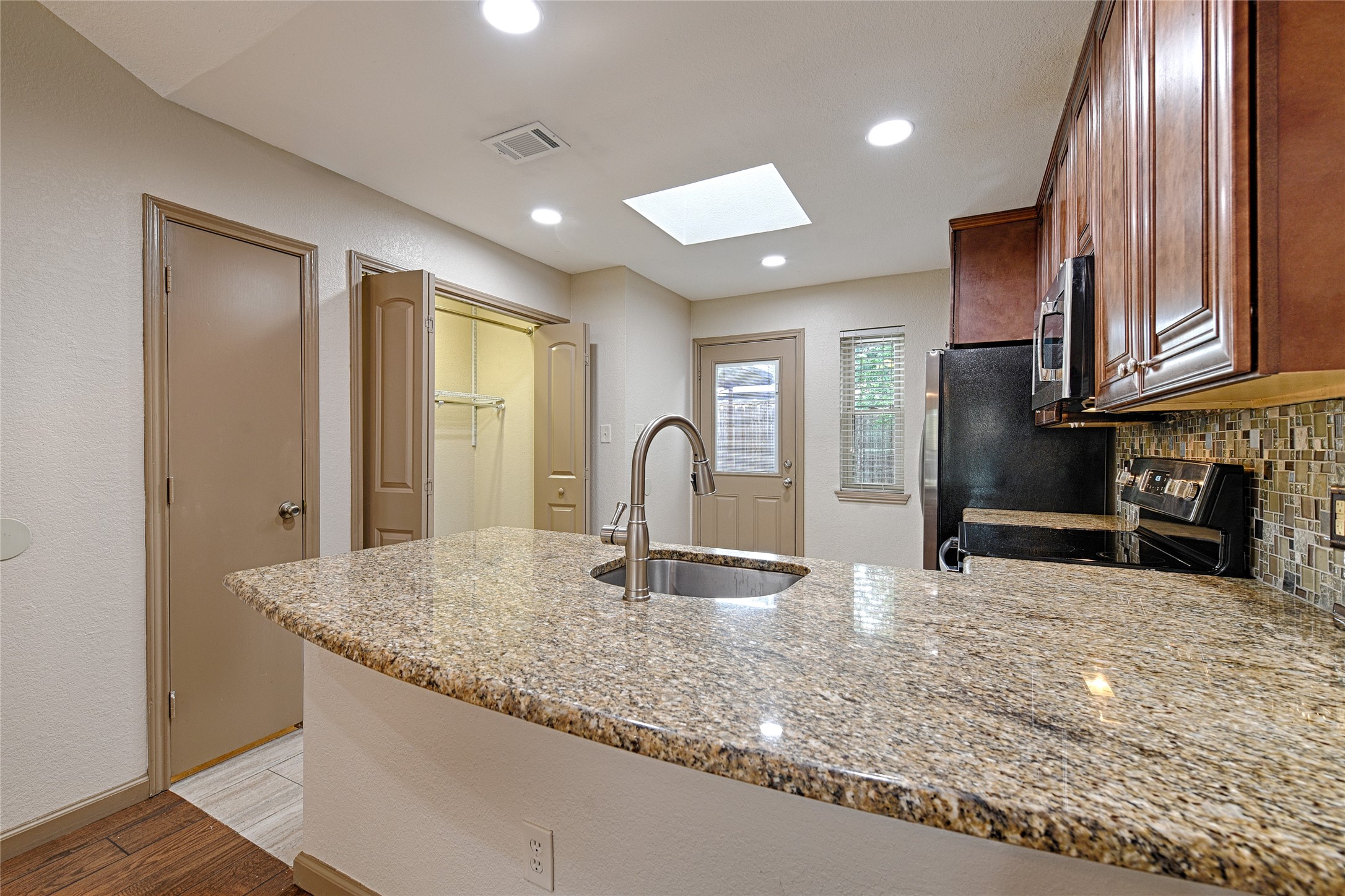 3000 Timothy Lane Euless TX 76039