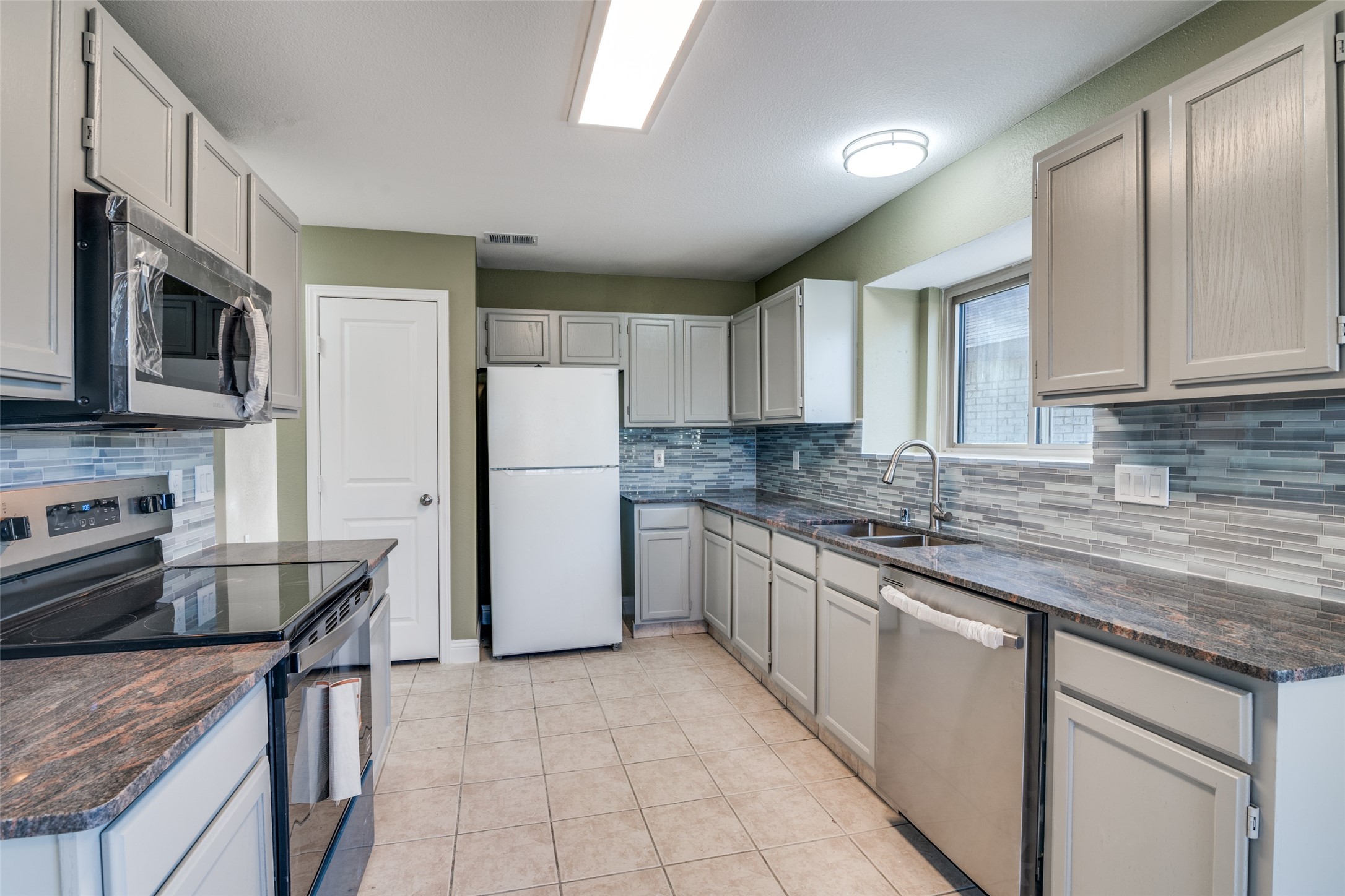 1229 Old Barn Lane Mesquite TX 75149