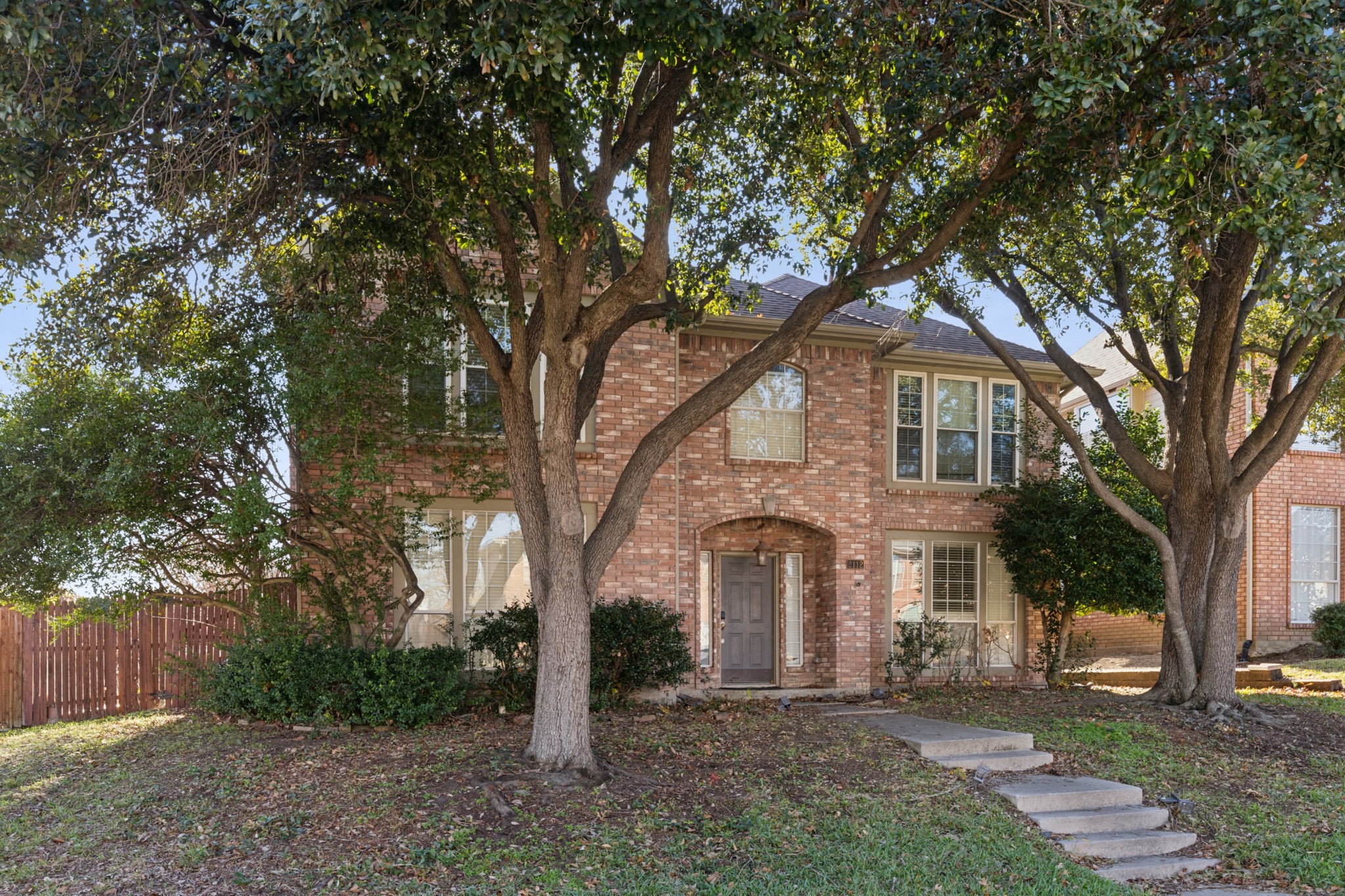 2112 Stonegate Drive Carrollton TX 75010