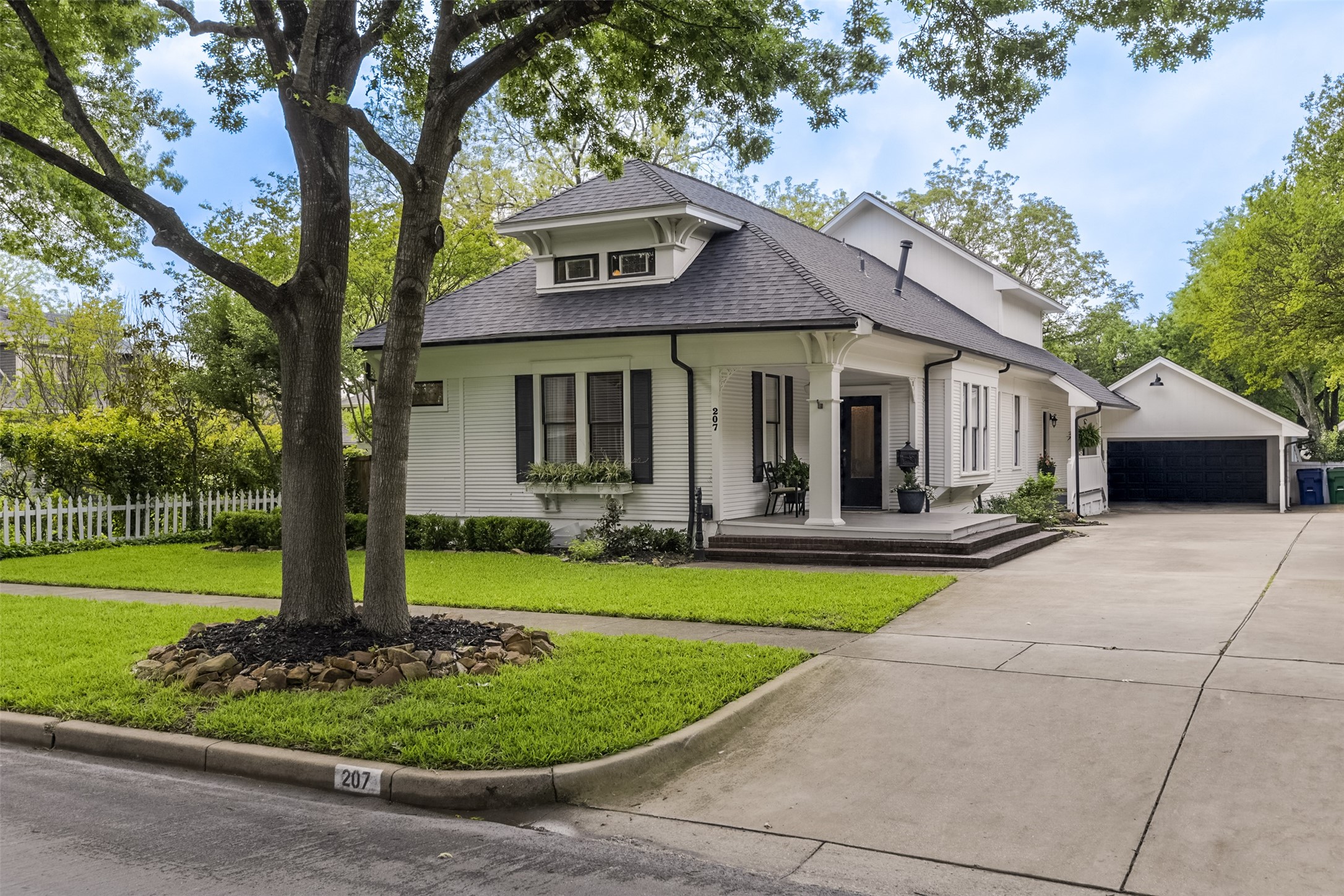 207 Williams Street Waxahachie TX 75165