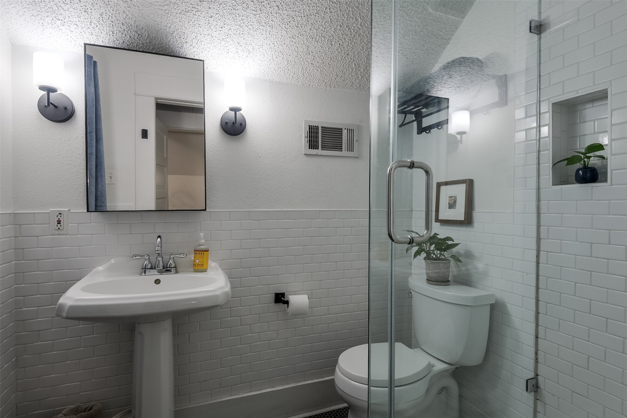 207 Williams Street Waxahachie TX 75165
