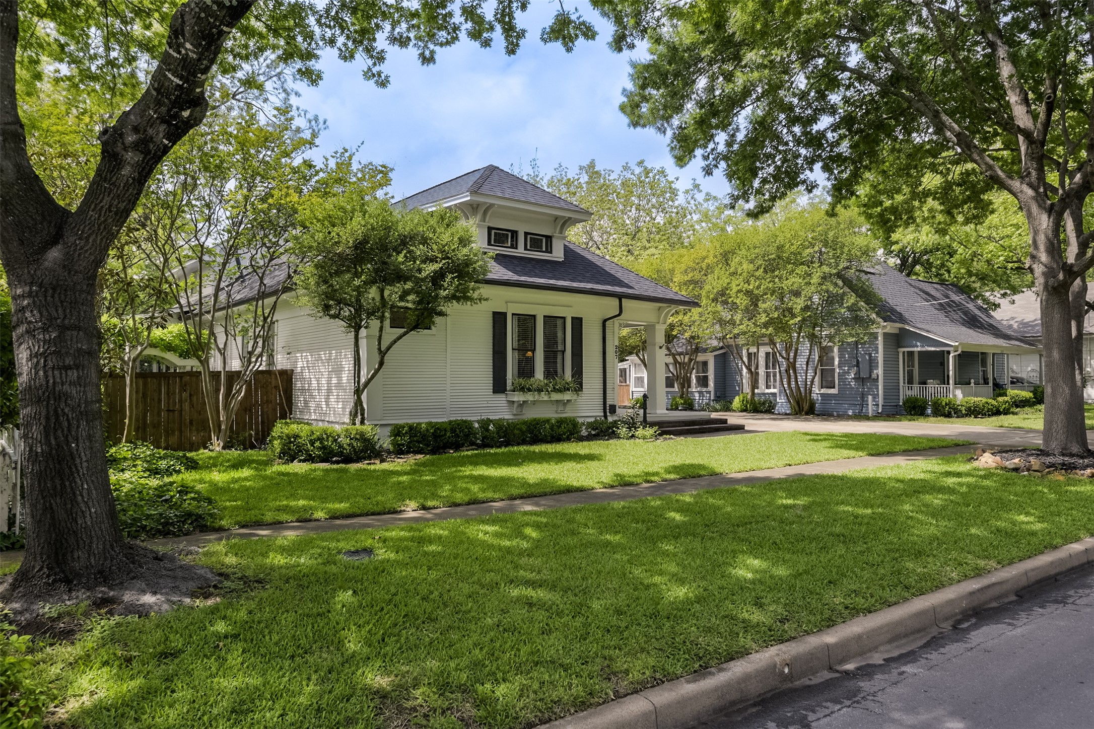 207 Williams Street Waxahachie TX 75165