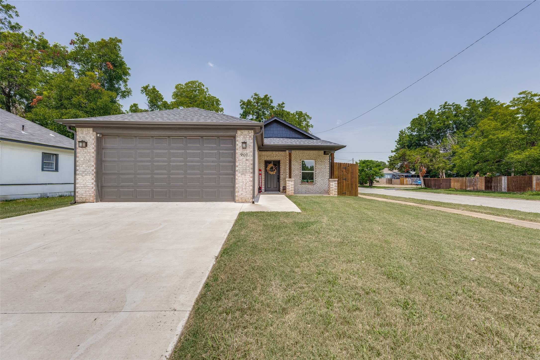 901 W Owing Street Denison TX 75020