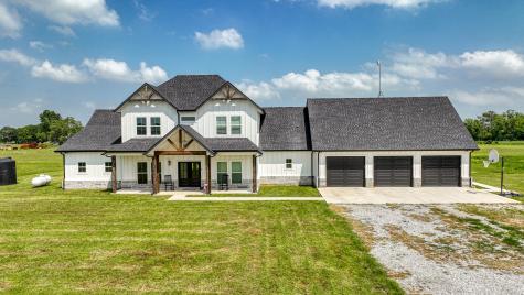 328 County Road 3336 Paradise TX 76073
