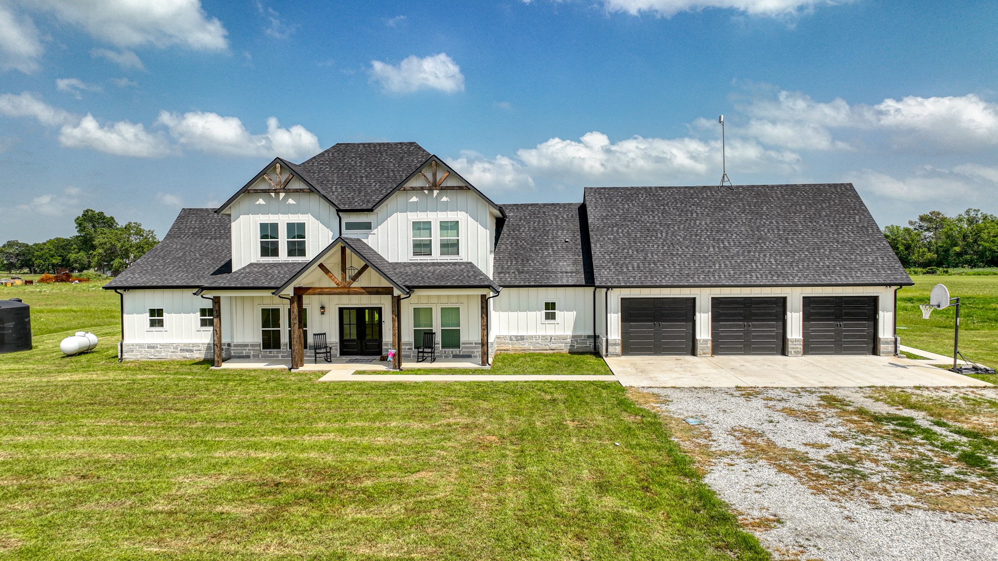 328 County Road 3336 Paradise TX 76073