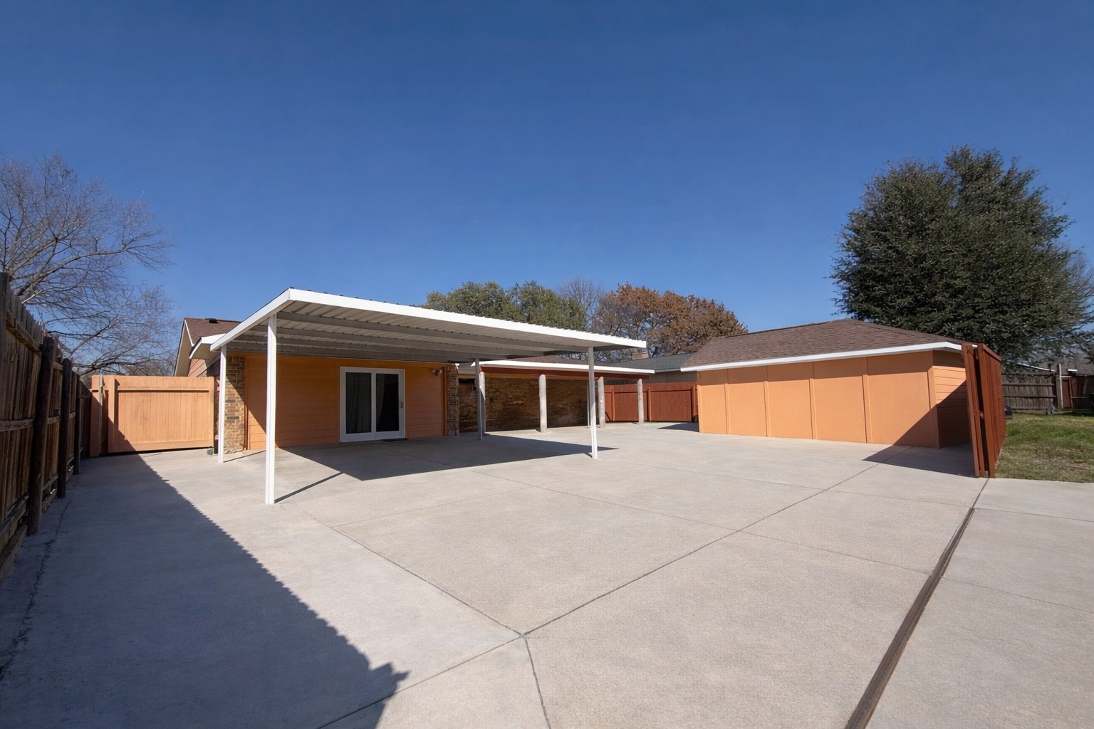 1410 Bowie Street Garland TX 75042