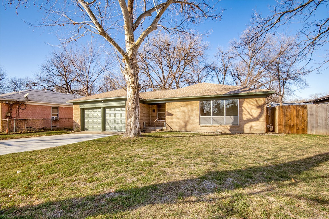 207 W Vilbig Street Irving TX 75060