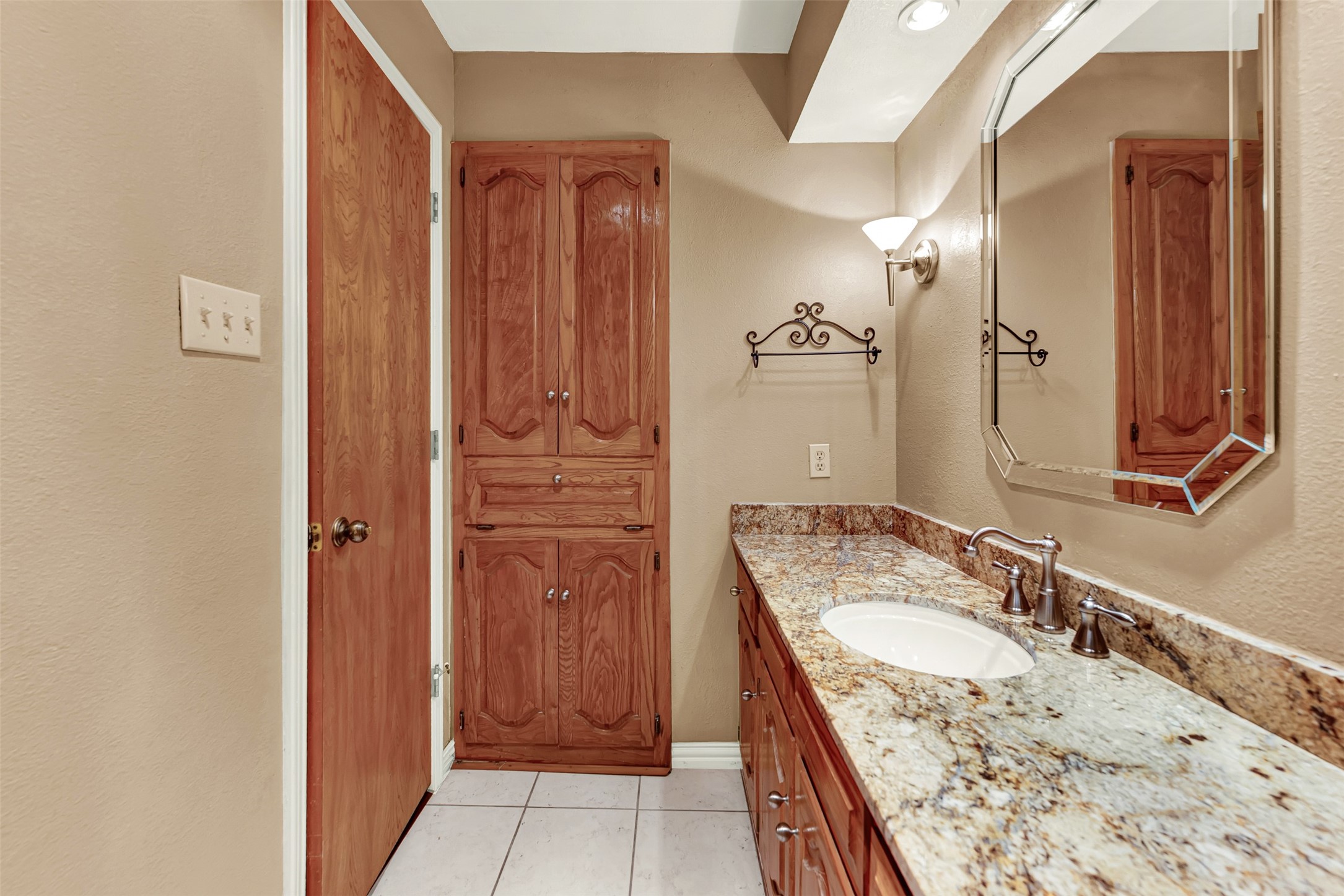 3205 Cross Timbers Lane Garland TX 75044