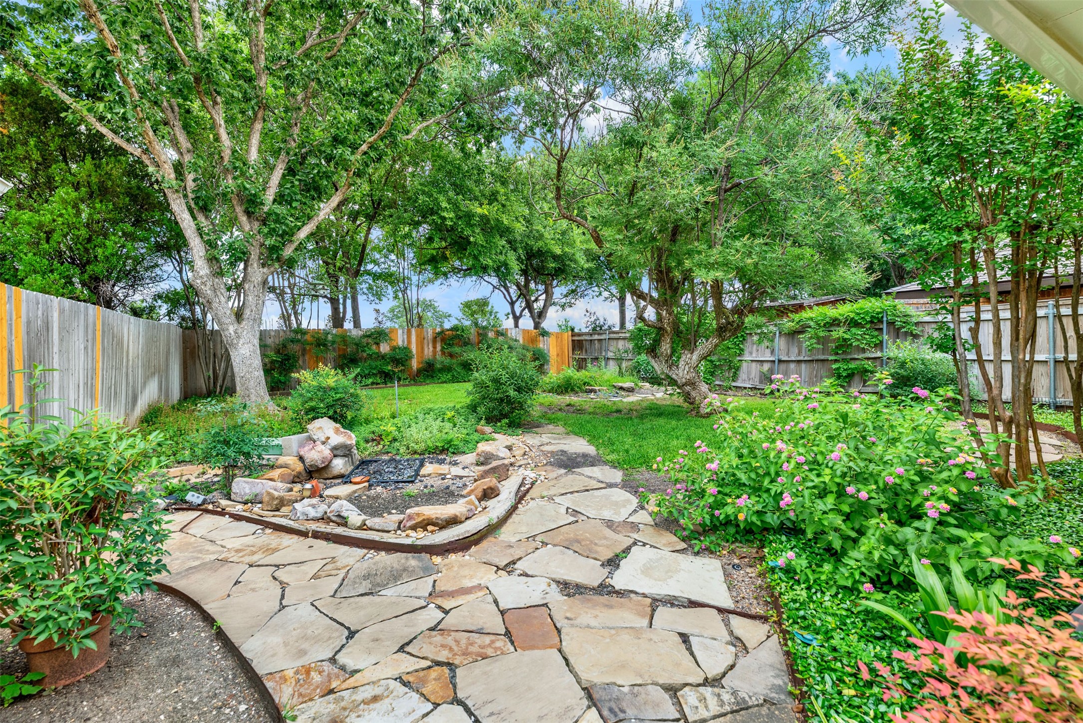 3205 Cross Timbers Lane Garland TX 75044