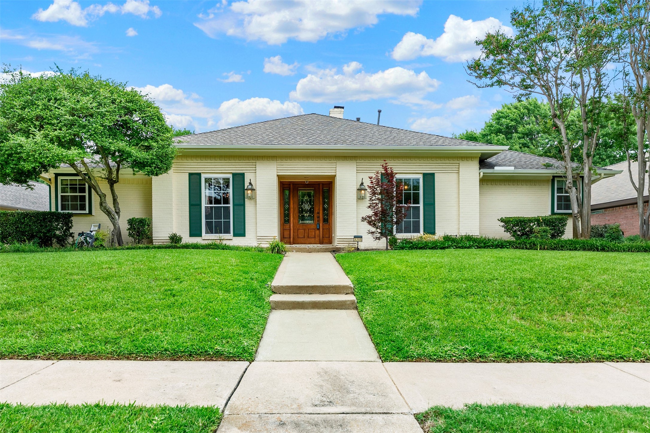 3205 Cross Timbers Lane Garland TX 75044