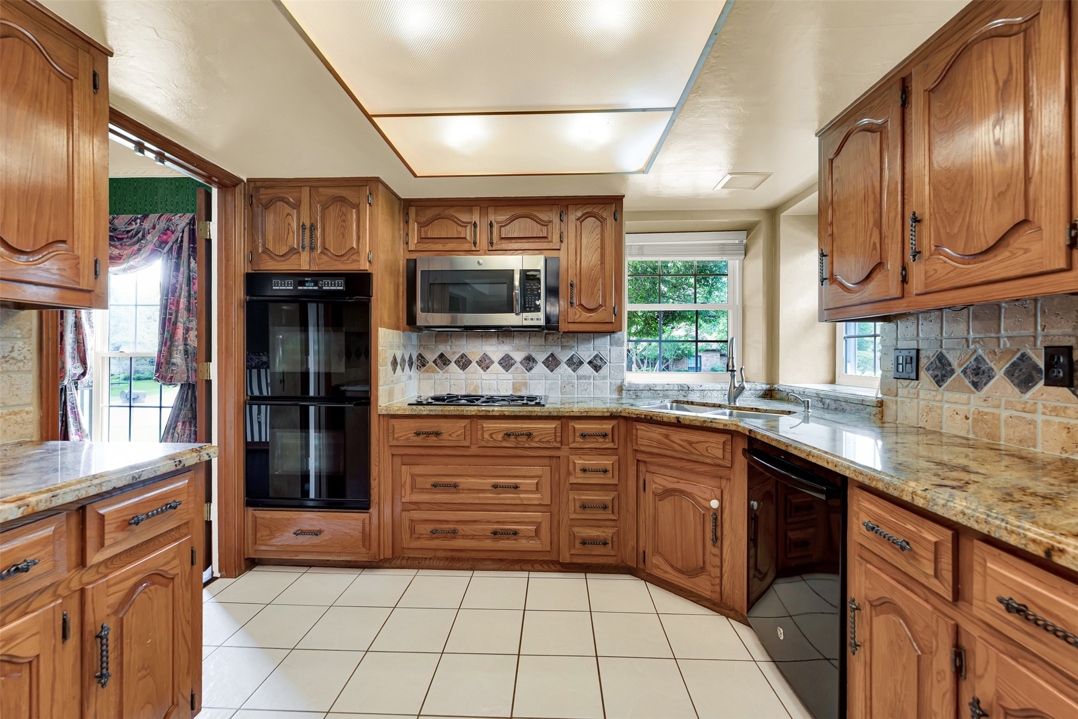 3205 Cross Timbers Lane Garland TX 75044