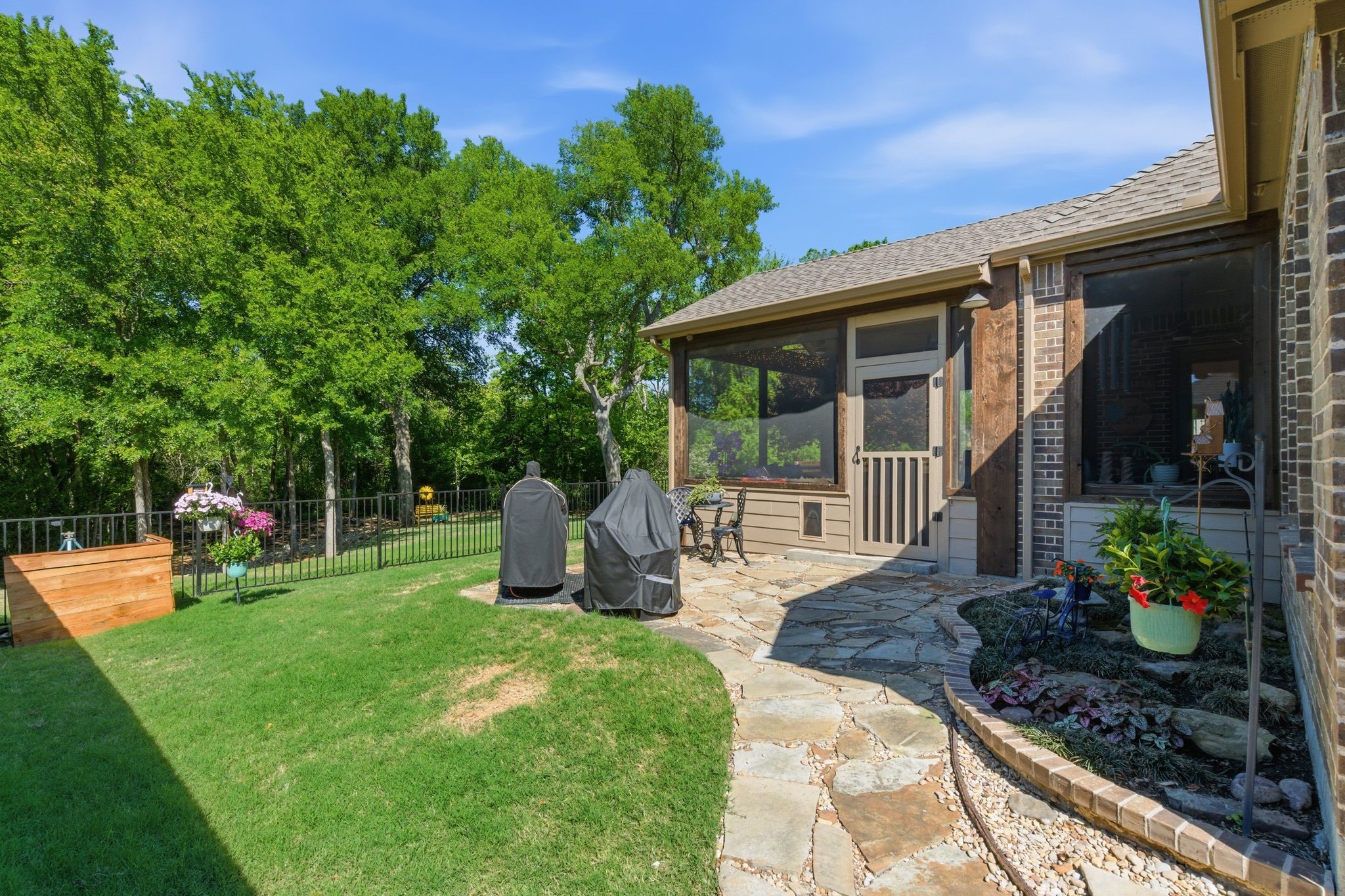 815 Dove Trail Euless TX 76039