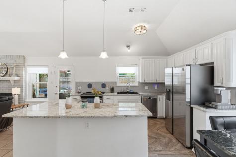 6825 Wooddale Drive Watauga TX 76148