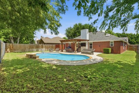 6825 Wooddale Drive Watauga TX 76148