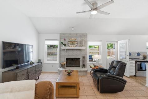 6825 Wooddale Drive Watauga TX 76148