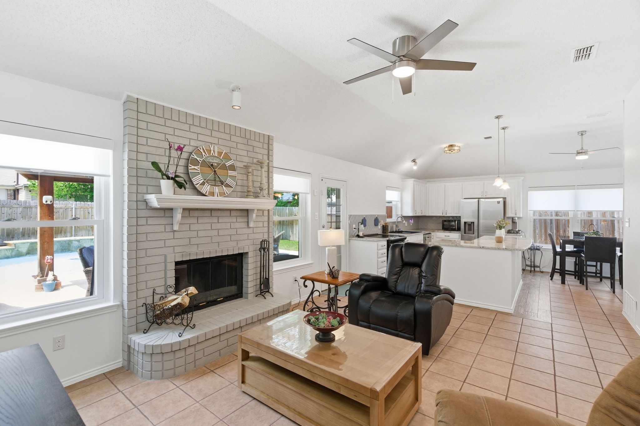 6825 Wooddale Drive Watauga TX 76148