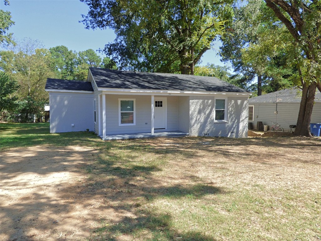 311 Sue Street Daingerfield TX 75638