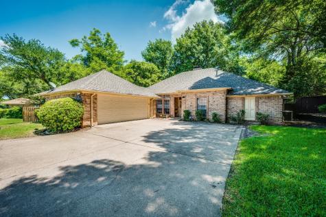 712 Creek Tree Drive Desoto TX 75115