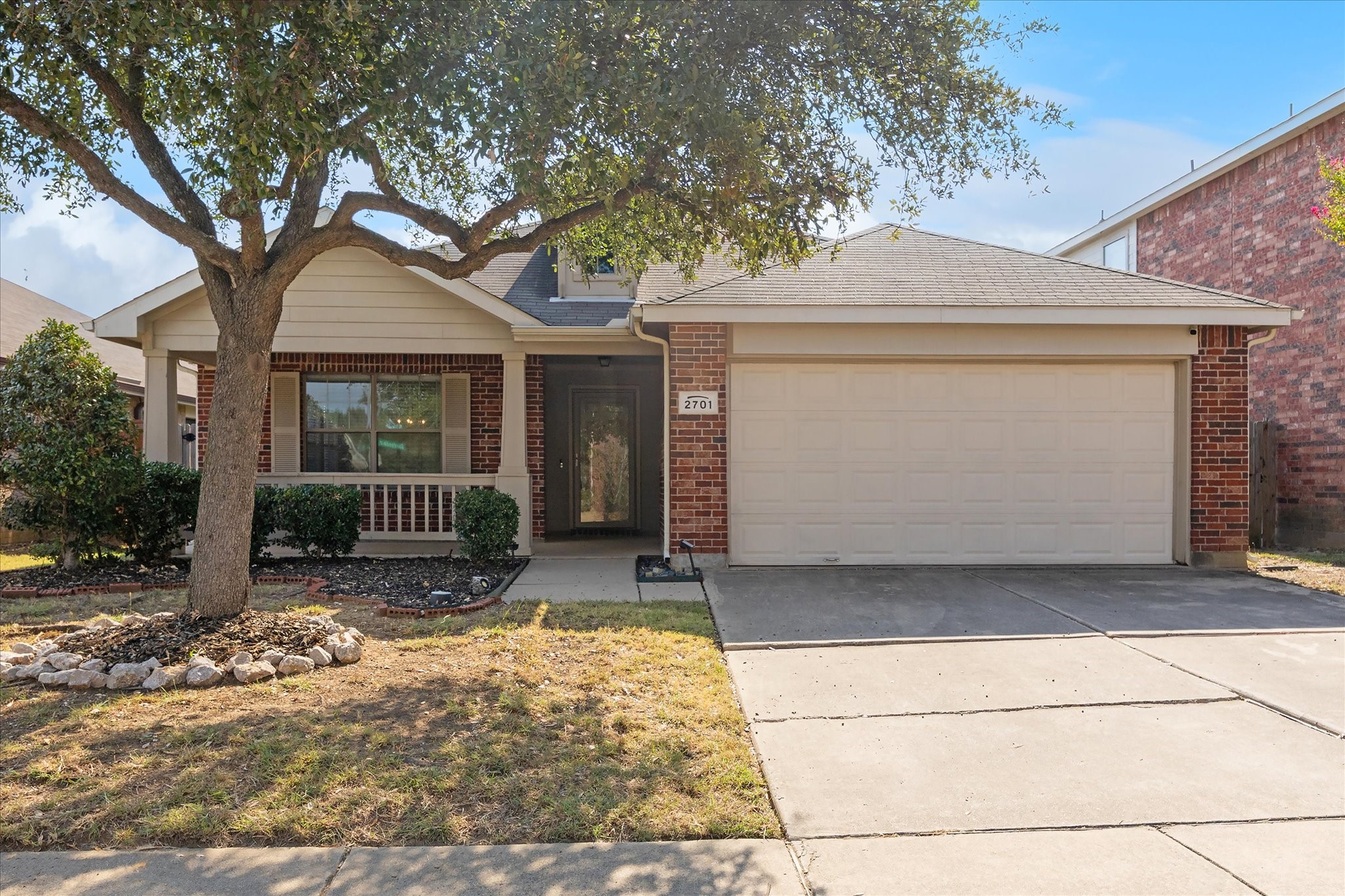 2701 Gardendale Drive Fort Worth TX 76120