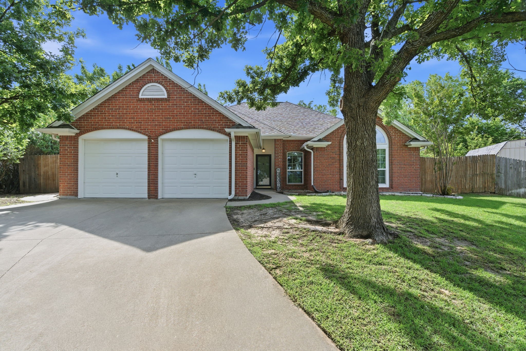1451 Shadow Run Weatherford TX 76086