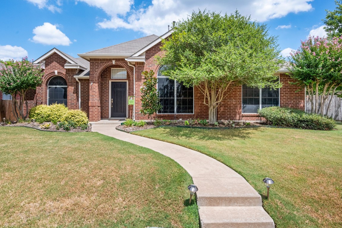 2914 Brittany Lane Mckinney TX 75070