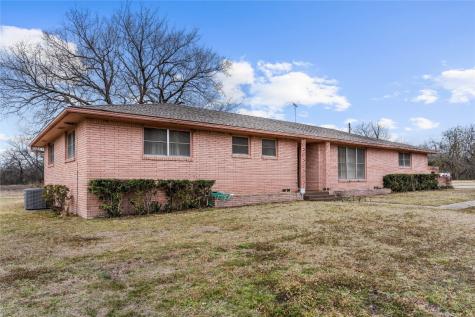 160 State Highway 50 Ladonia TX 75449
