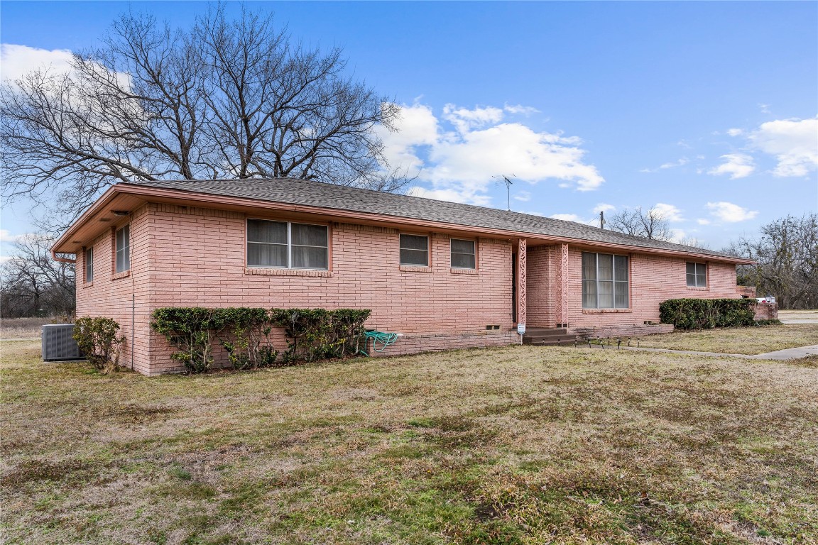160 State Highway 50 Ladonia TX 75449
