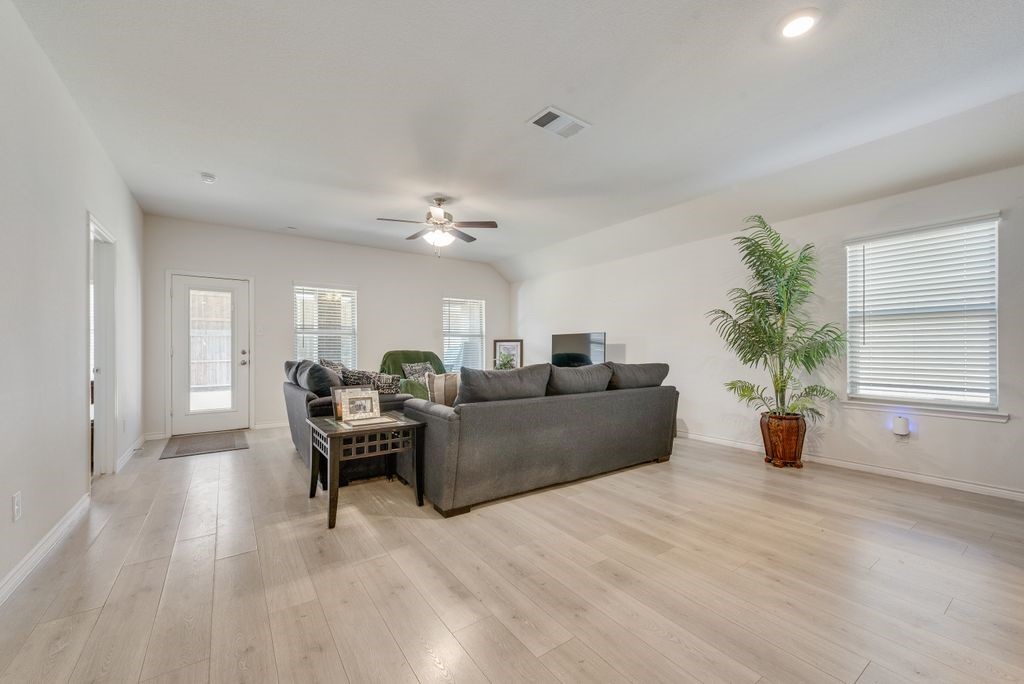 266 Canyon Crest Way Royse City TX 75189
