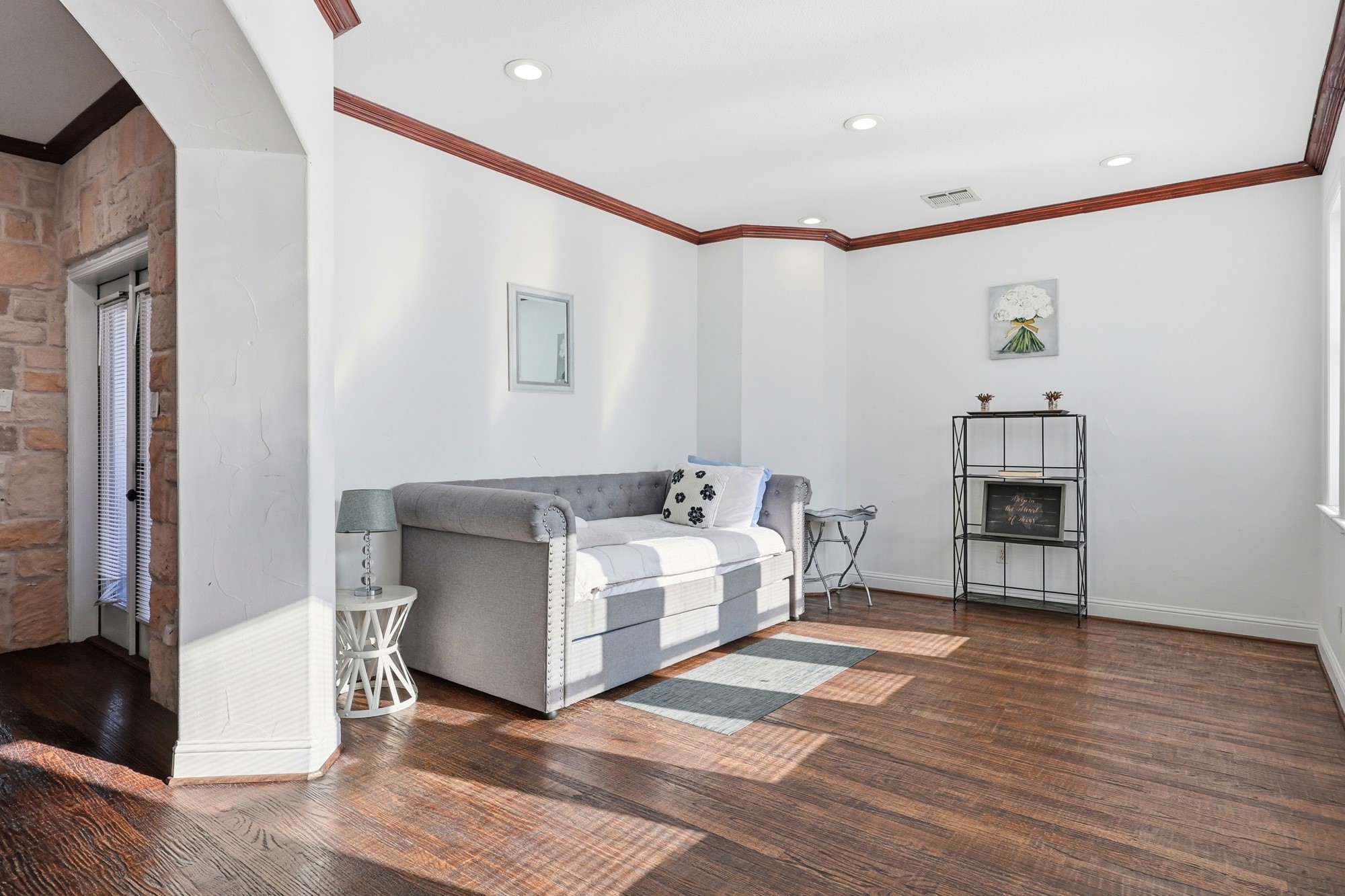 5102 Mission Avenue Dallas TX 75206