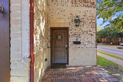 5102 Mission Avenue Dallas TX 75206