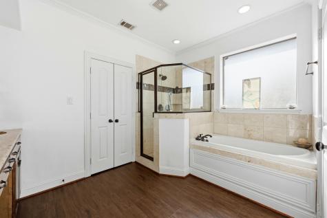 5102 Mission Avenue Dallas TX 75206