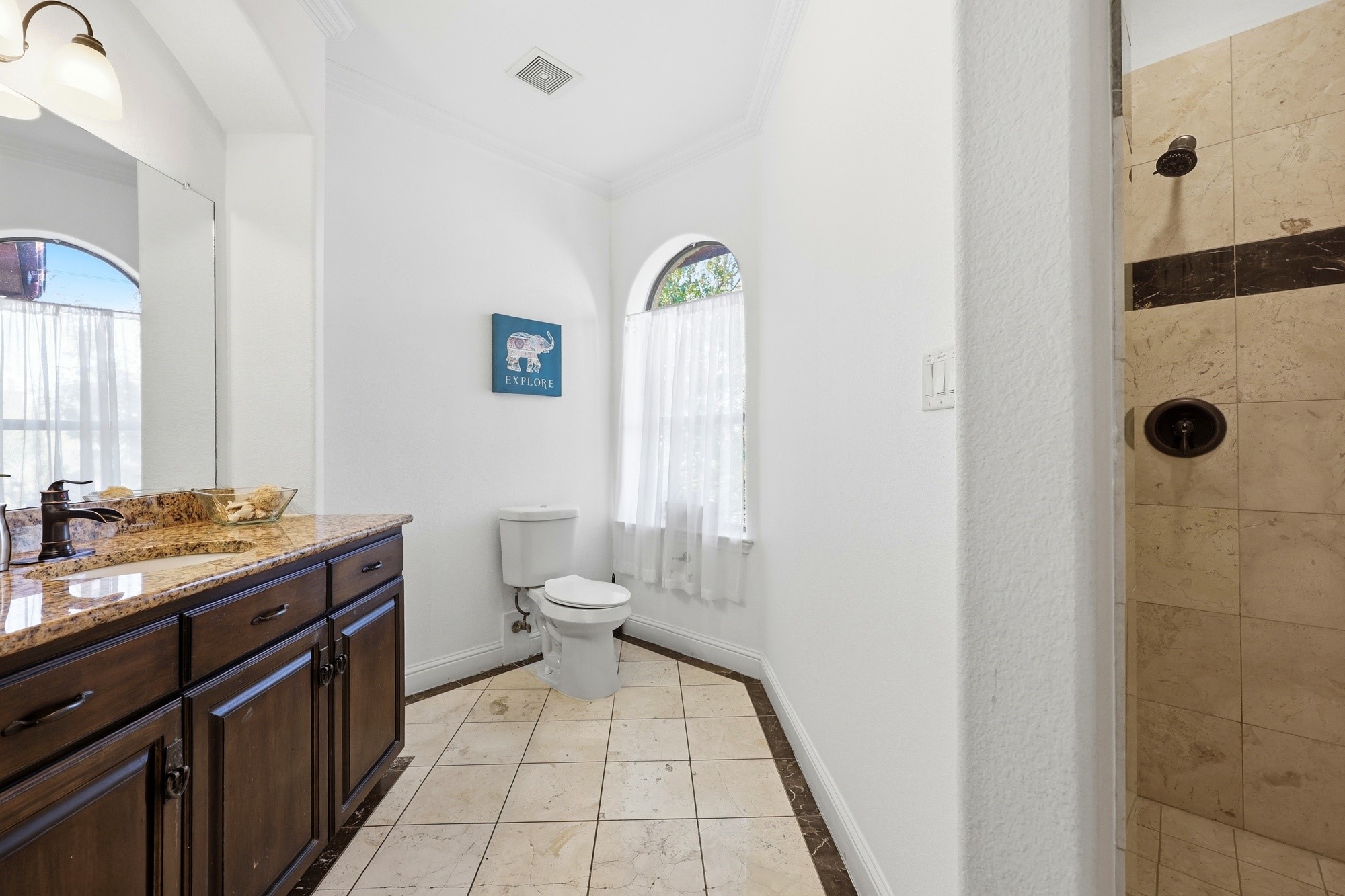5102 Mission Avenue Dallas TX 75206