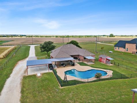 1509 S 4th Street Grandview TX 76050