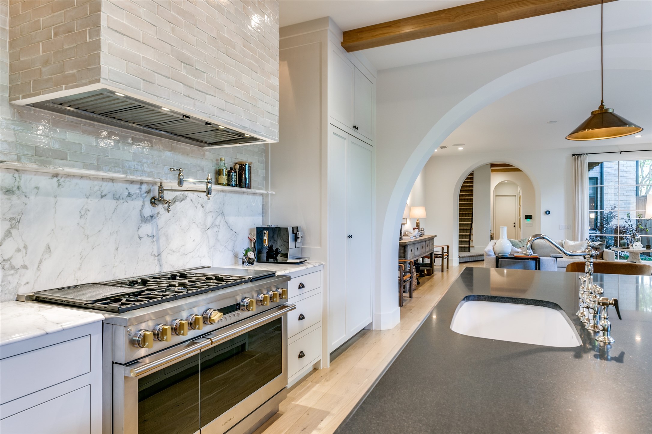 4007 Hawthorne Avenue Dallas TX 75219