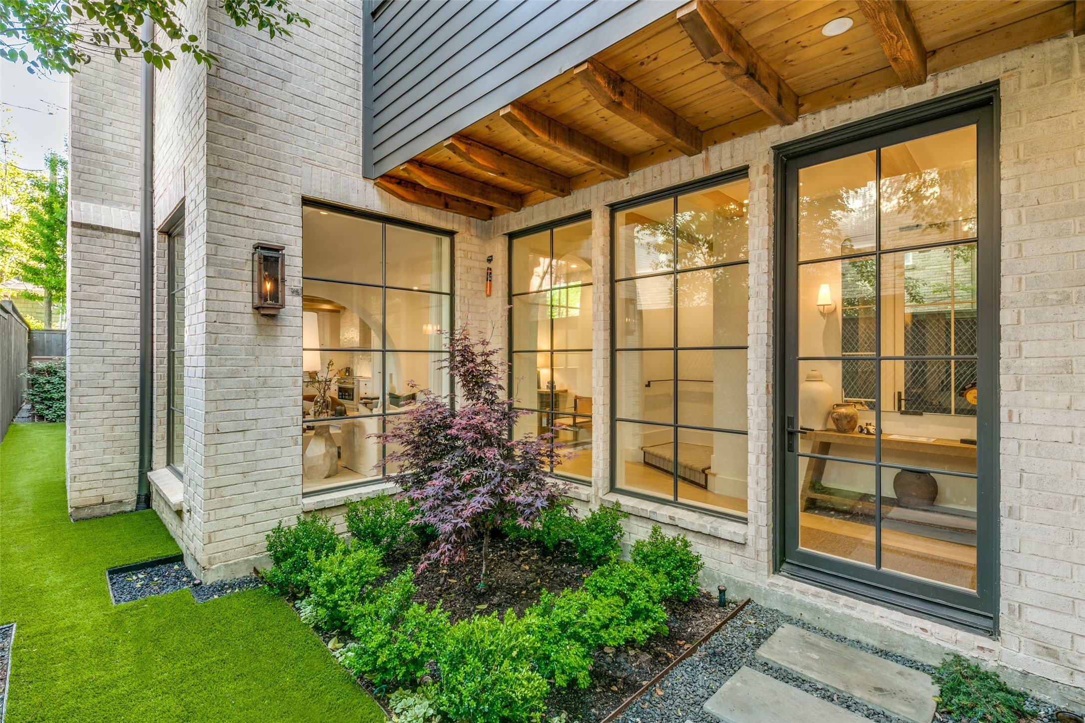 4007 Hawthorne Avenue Dallas TX 75219