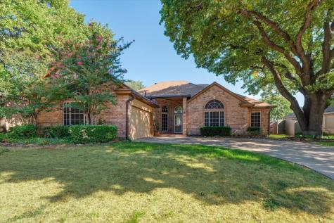7509 Oak Park Drive North Richland Hills TX 76182